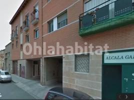 For rent parking, 12 m², near bus and train, Calle d'Antoni Alcalá Galiano