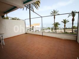 Apartamento, 85 m², cerca de bus y tren, Calle gregal