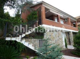Houses (villa / tower), 260 m²