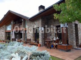 Houses (villa / tower), 640 m², almost new