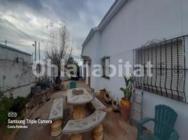 Houses (villa / tower), 289 m², almost new
