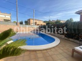 Houses (terraced house), 228 m², almost new, Calle Canigó