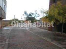 Property Vertical, 4961 m², almost new, Avenida Devesa