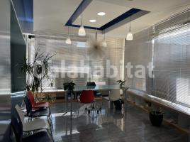 For rent office, 24 m², almost new