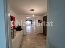 For rent apartament, 130 m², almost new