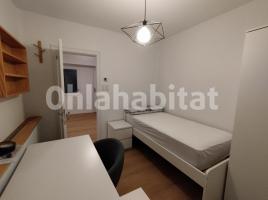 For rent flat, 15 m², near bus and train, almost new