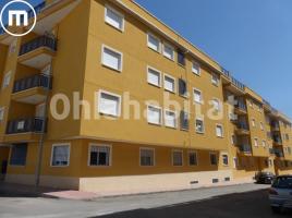 Flat, 113 m², almost new