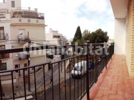 For rent flat, 72 m², near bus and train, Calle de Joan Maragall