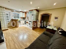 Piso, 60 m², cerca de bus y tren