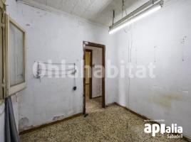 Altres, 110 m², prop de bus i tren