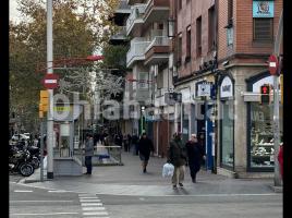 Alquiler local comercial, 160 m², Paseo de Fabra i Puig