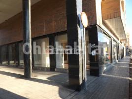 For rent business premises, 271 m², almost new