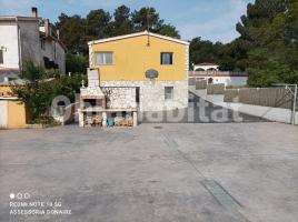 Houses (villa / tower), 254 m², almost new, Calle de Tranquinell