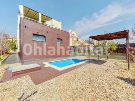 Houses (villa / tower), 130 m², almost new, Calle Sant Cosme I Damia 