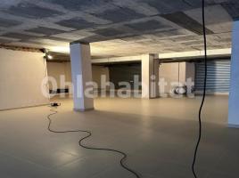 For rent business premises, 101 m², almost new