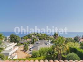 Houses (villa / tower), 361 m², almost new