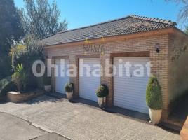 Houses (terraced house), 900 m², Zona