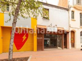 Houses (terraced house), 204 m², near bus and train, Calle Font Vella