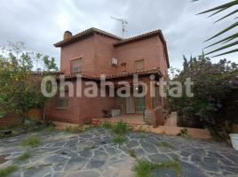 Houses (villa / tower), 3285 m², almost new