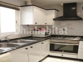 For rent flat, 75 m², near bus and train