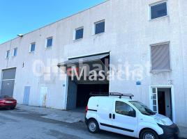 Louer , 718 m², Pintor Vilacinca