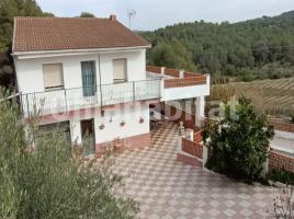 Houses (country house), 280 m², near bus and train