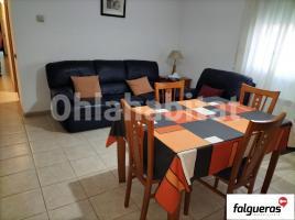 Flat, 60 m², almost new