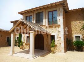 Casa (masia), 971 m², cerca de bus y tren, seminuevo