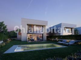 Houses (detached house), 200 m², almost new