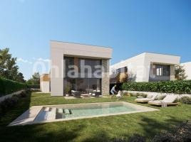 Houses (detached house), 200 m², almost new