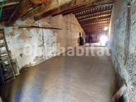 Houses (detached house), 250 m², near bus and train