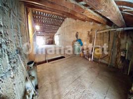 Houses (detached house), 250 m², near bus and train