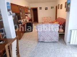 Flat, 105 m², near bus and train, Nucli Urbà