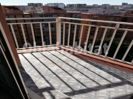 Piso, 62 m², cerca de bus y tren