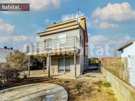 Casa (unifamiliar aislada), 435 m², cerca de bus y tren