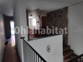 Casa (unifamiliar aislada), 398 m², cerca de bus y tren, seminuevo, PLA DEL PELAC