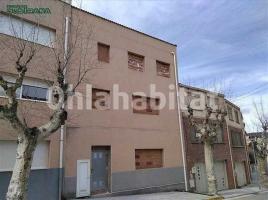 Casa (unifamiliar aïllada), 225 m², prop de bus i tren, POBLE