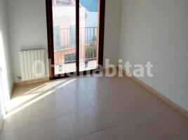 Flat, 61 m², near bus and train, almost new, CALL