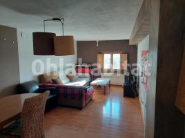 Flat, 92 m², near bus and train