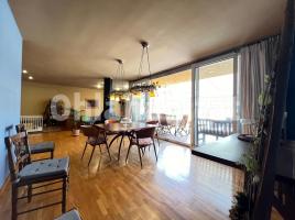 Casa (unifamiliar aislada), 634 m², cerca de bus y tren