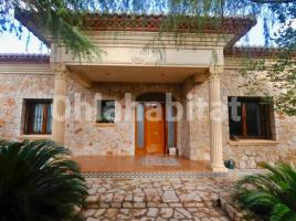 Casa (unifamiliar aïllada), 850 m², prop de bus i tren, seminou