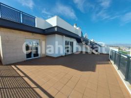 Attic, 158 m², near bus and train, almost new, Monte Faro-Altomar