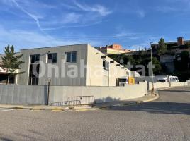 Louer , 700 m², Capellades