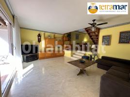 Casa (unifamiliar adossada), 245 m², prop de bus i tren, Can Bou