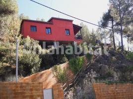 Casa (unifamiliar aïllada), 250 m², prop de bus i tren, seminou