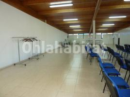 Alquiler local comercial, 210 m²