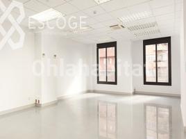 For rent office, 219 m², La Maternitat i Sant Ramon