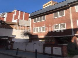 Casa (unifamiliar adosada), 190 m², cerca de bus y tren, El Putxet i el Farró