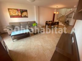 Ático, 102 m², cerca de bus y tren, seminuevo, Calafell Pueblo