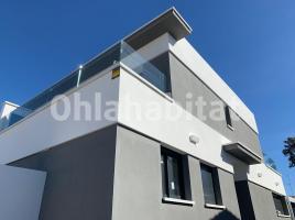 Obra nueva - Casa en, 185 m², cerca de bus y tren, Segur de Calafell